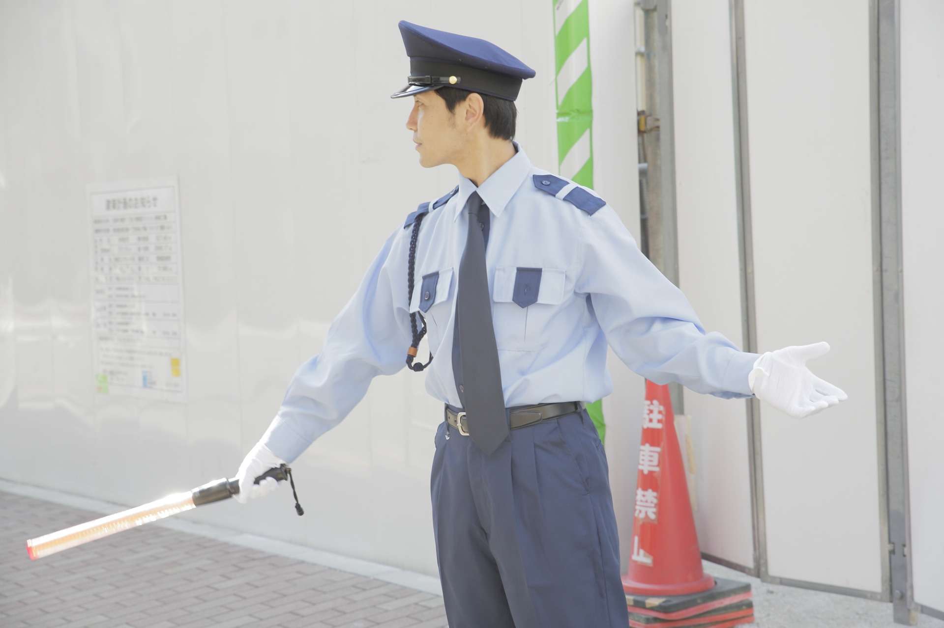 播磨町　明石市　交通整理　アルバイト　D＆M警備保障では警備員募集中です
